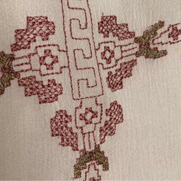 Lucky Brand White Embroidered Long Sleeve Peasant Top Sz S - Picture 7 of 13